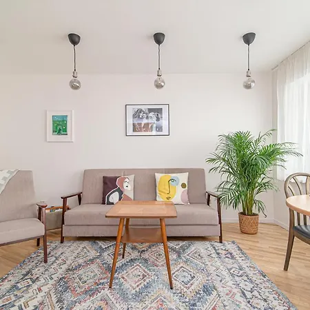 Slow-down, Relax, Take It Easy In Artsy Oasy Apartment Vilnius
