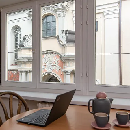 Slow-down, Relax, Take It Easy In Artsy Oasy Apartment *